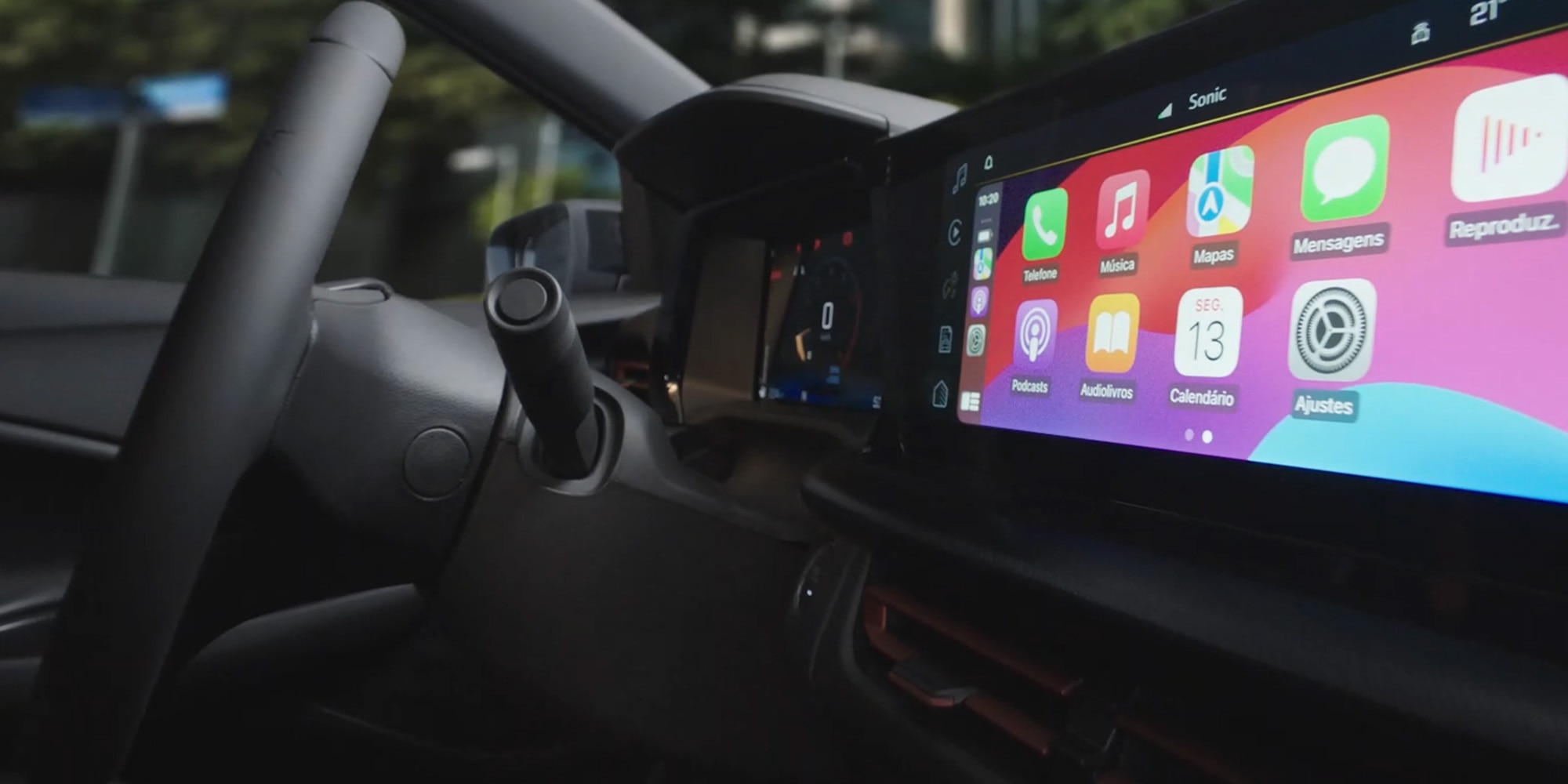 Sistema multimedia MyLink de Chevrolet con pantalla táctil.